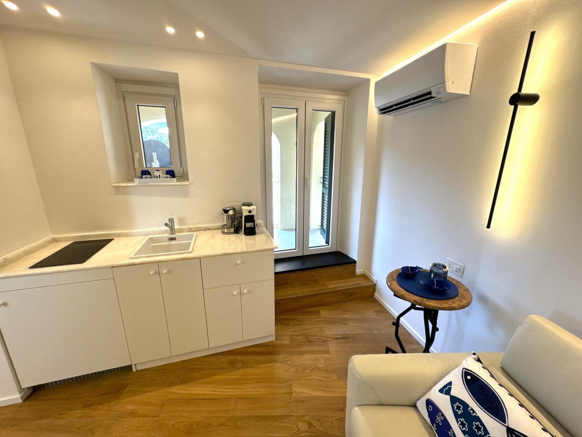 La Casa Rotonda Apartment ปอร์โตเวเนเร ภายนอก รูปภาพ