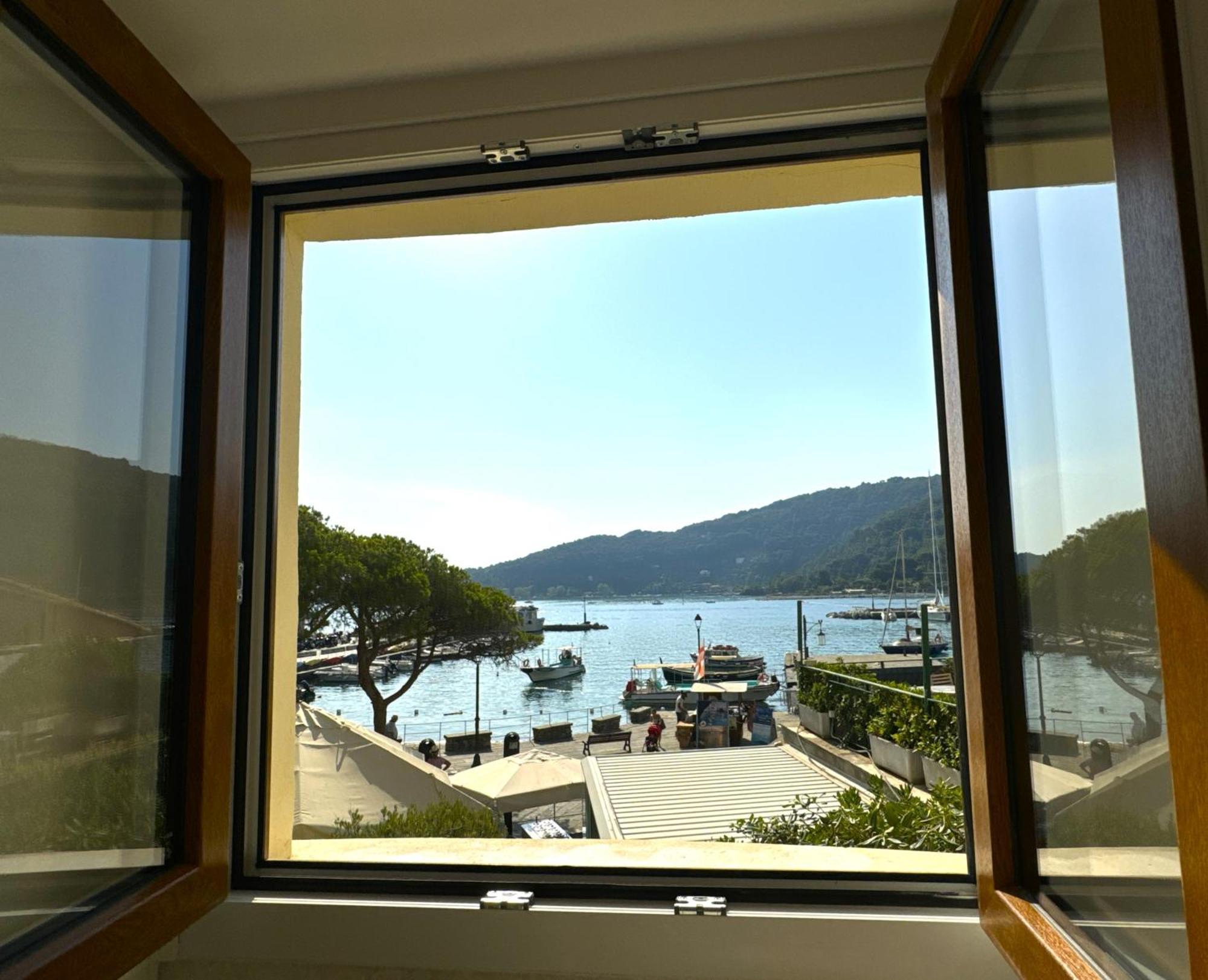 La Casa Rotonda Apartment ปอร์โตเวเนเร ภายนอก รูปภาพ